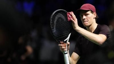 سينر يبلغ ربع نهائي بطولة باريس