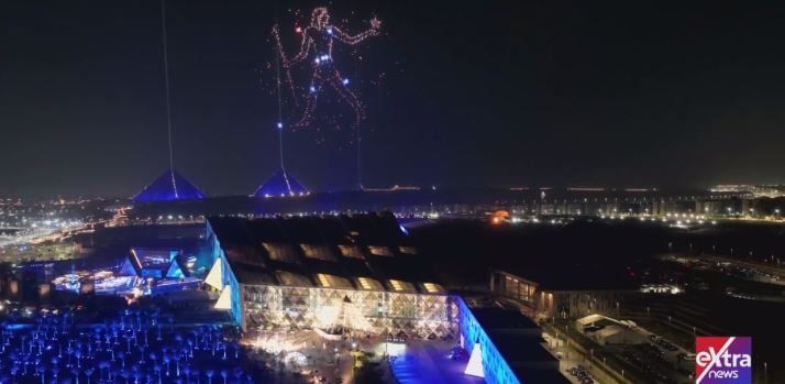 ملوك الفراعنة يزينون سماء حفل افتتاح المتحف المصرى الكبير بتقنية الهولوجرام