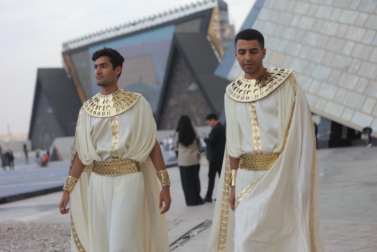 «صوت الأمة» تنشر صورا من استعدادات حفل افتتاح المتحف المصري الكبير