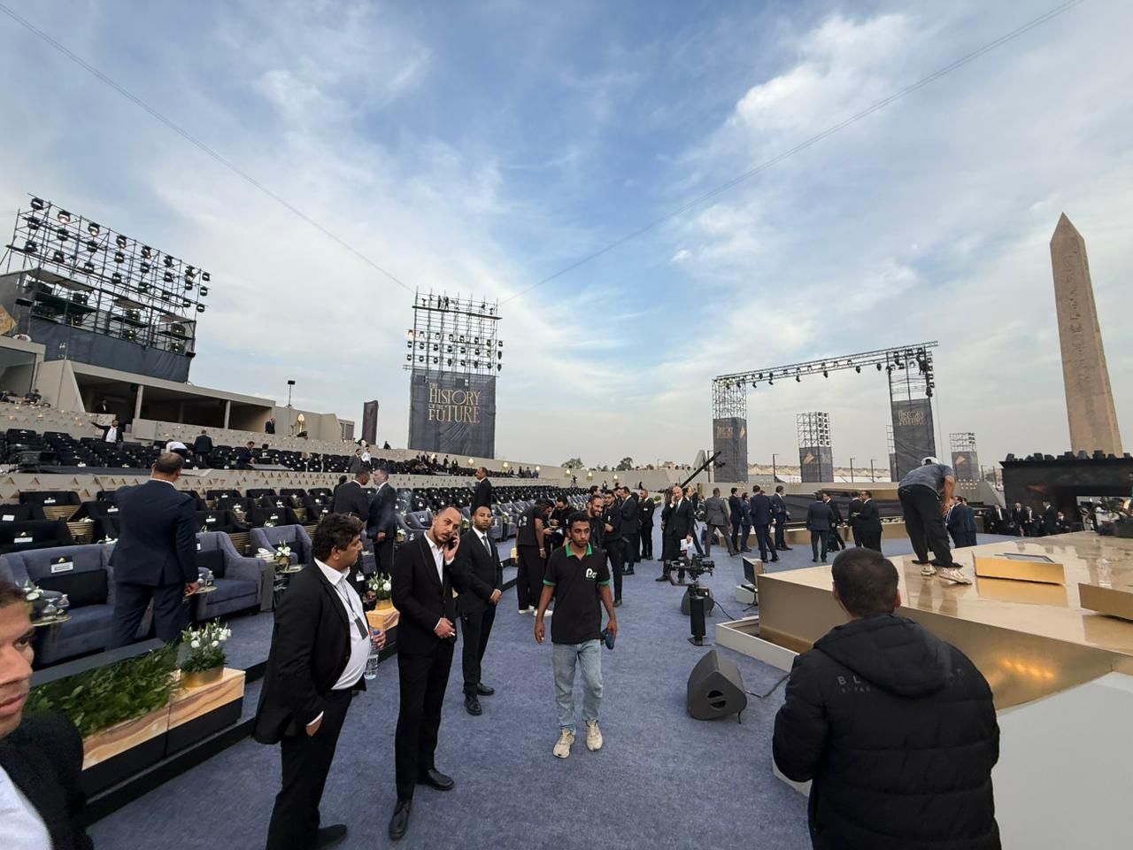 «صوت الأمة» تنشر صورا من استعدادات حفل افتتاح المتحف المصري الكبير