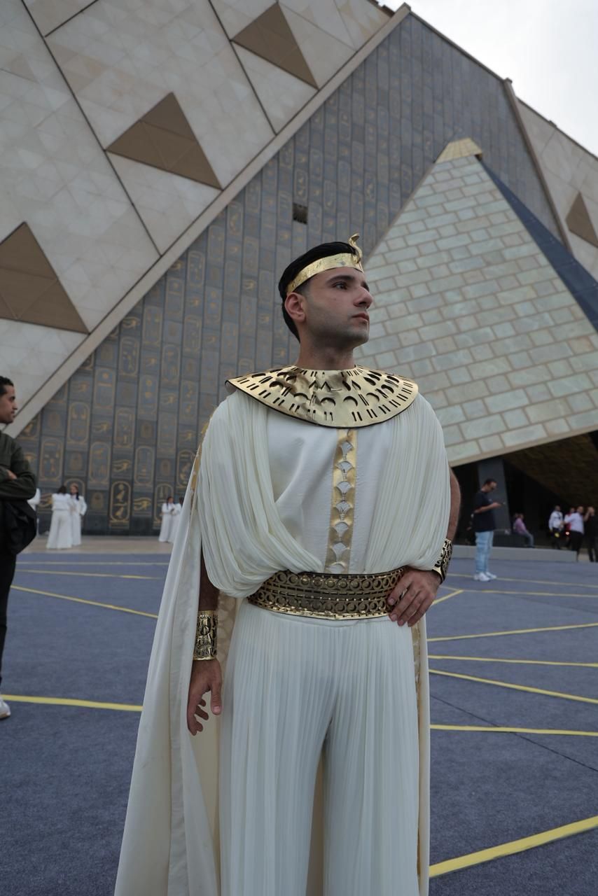 «صوت الأمة» تنشر صورا من استعدادات حفل افتتاح المتحف المصري الكبير