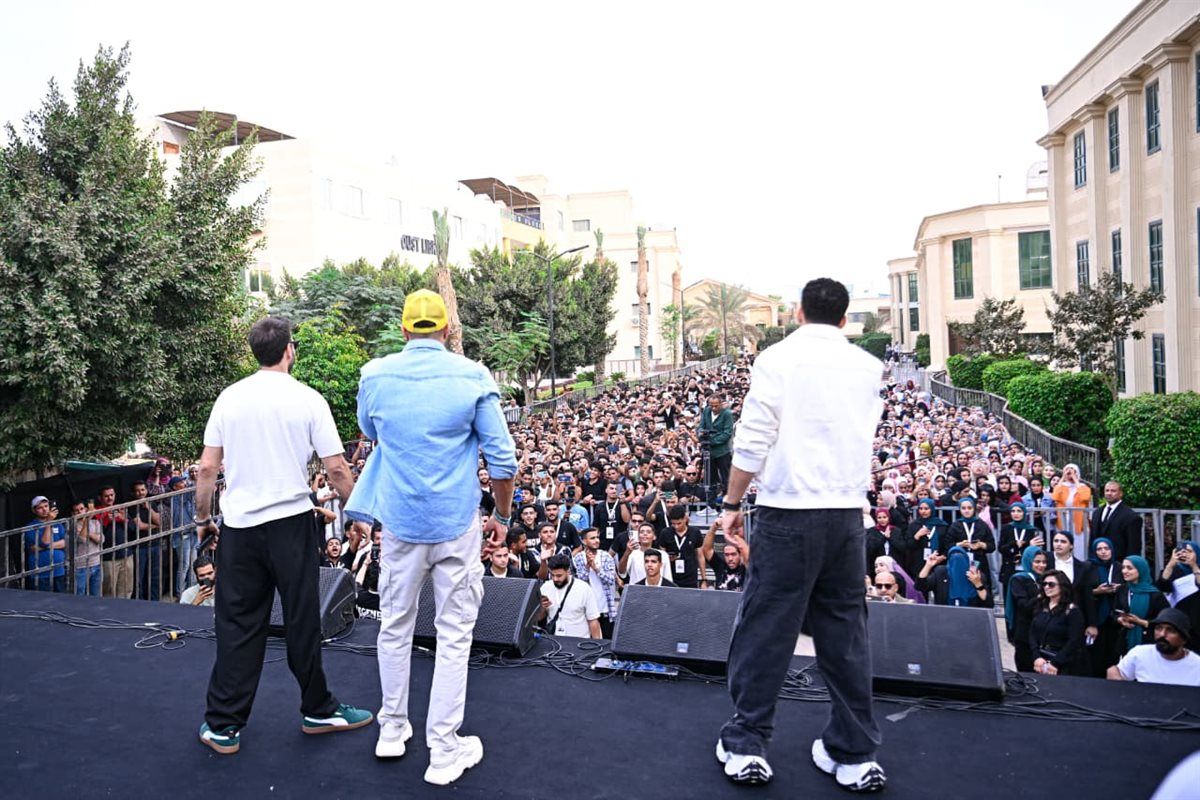 بالصور.. فريق "واما" يعود بقوة لحفلات الطلاب ويشعل "استقبال" جامعة العبور
