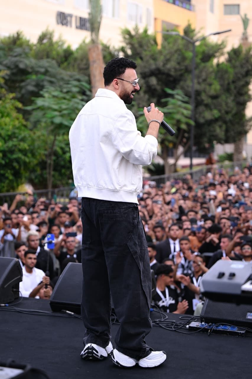 بالصور.. فريق "واما" يعود بقوة لحفلات الطلاب ويشعل "استقبال" جامعة العبور