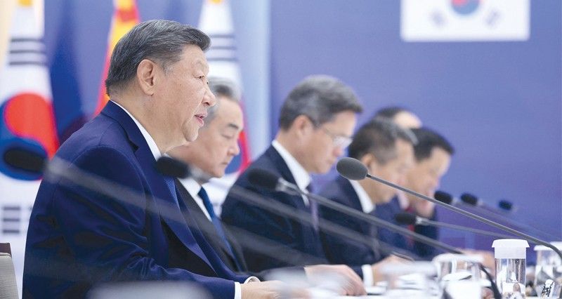 الرئيس الصيني يخطف الأضواء فـي قمة «إبيك» بعد مغادرة ترامب