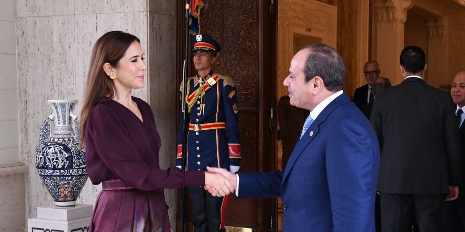 الرئيس السيسي يستقبل ملكة الدنمارك.. و«ماري» تشيد بعظمة الحضارة المصرية