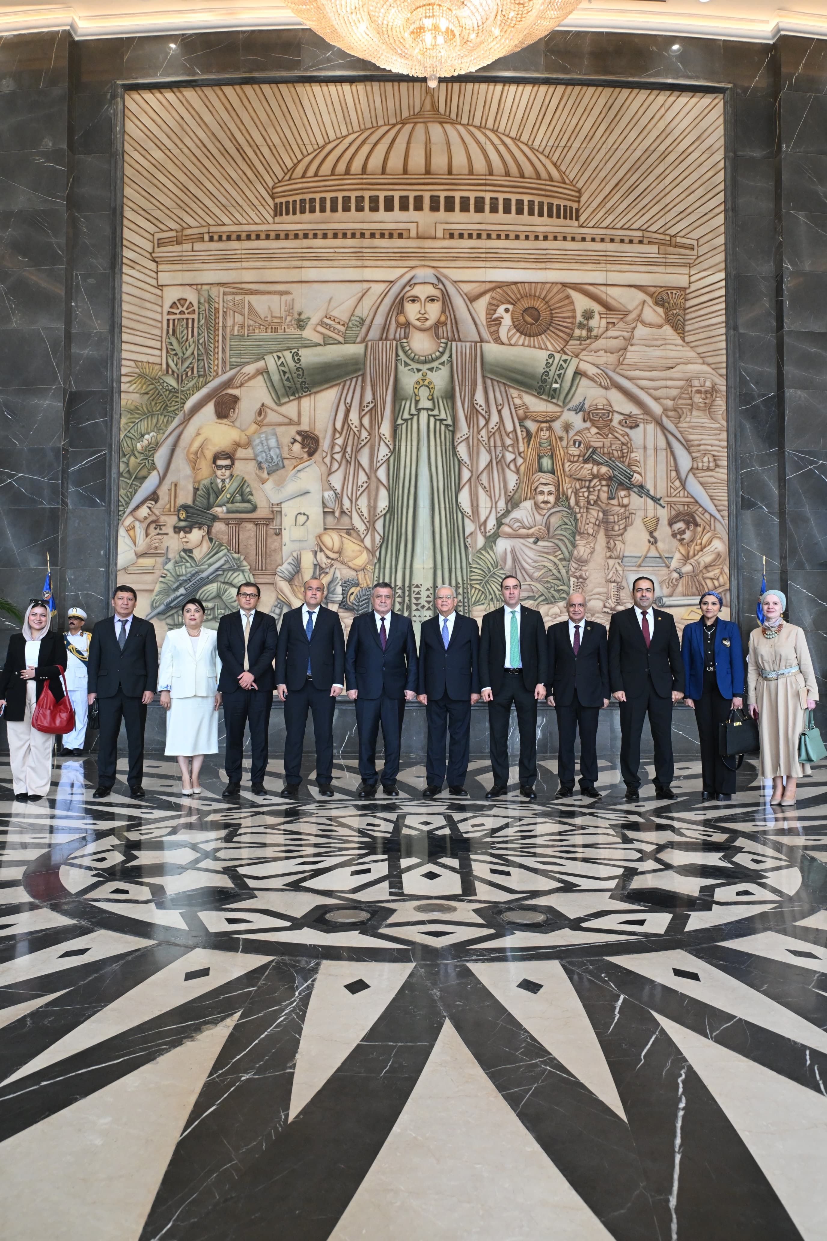 رئيس مجلس النواب يستقبل رئيس المجلس التشريعي لأوزبكستان