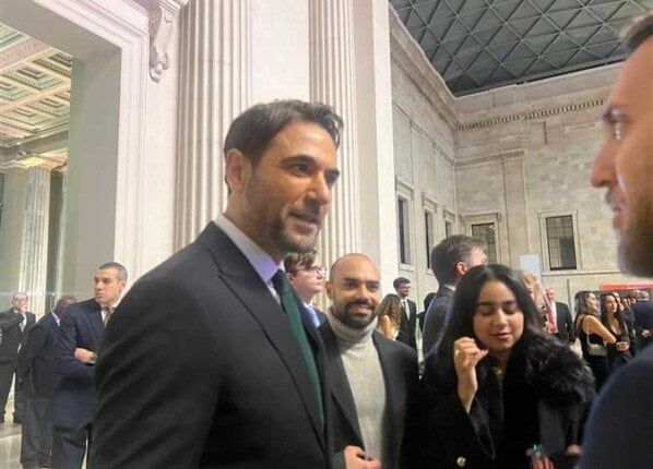 أحمد عز يشارك في احتفالية المتحف البريطاني تكريمًا لافتتاح المتحف المصري الكبير