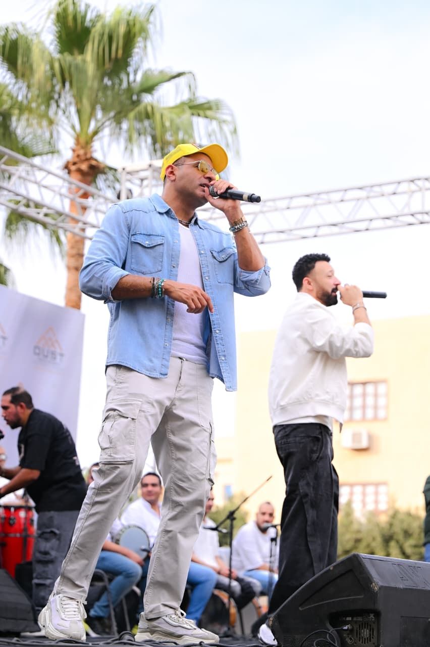 بالصور.. فريق "واما" يعود بقوة لحفلات الطلاب ويشعل "استقبال" جامعة العبور