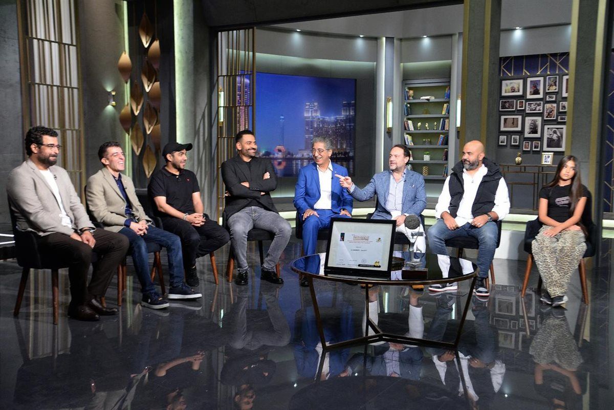 عمرو الليثي يستضيف صناع فيلم "المنبر" الفائز بجائزة أفضل فيلم في مهرجان الإسكندرية السينمائي