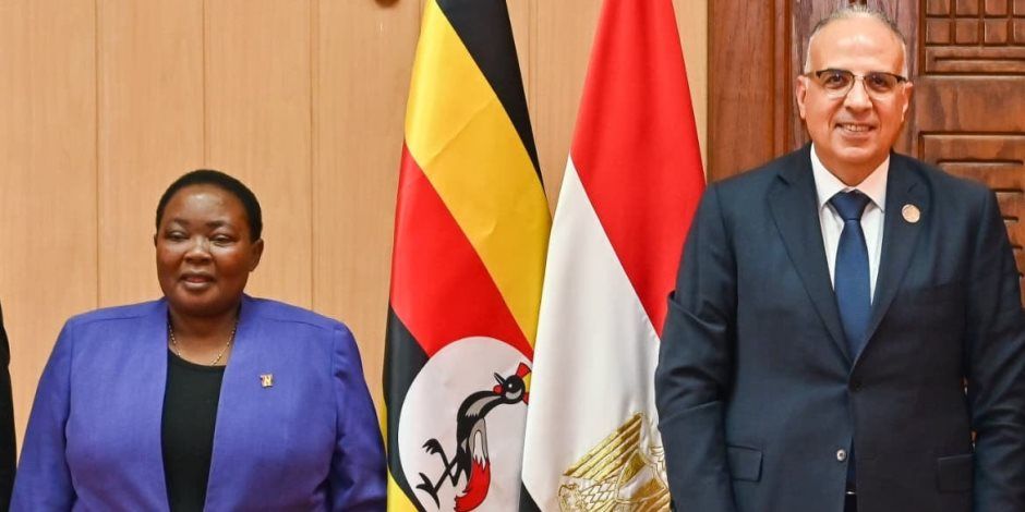 وزير الري يلتقي رئيسة وزراء جمهورية أوغندا لبحث سبل تعزيز التعاون في مجال المياه