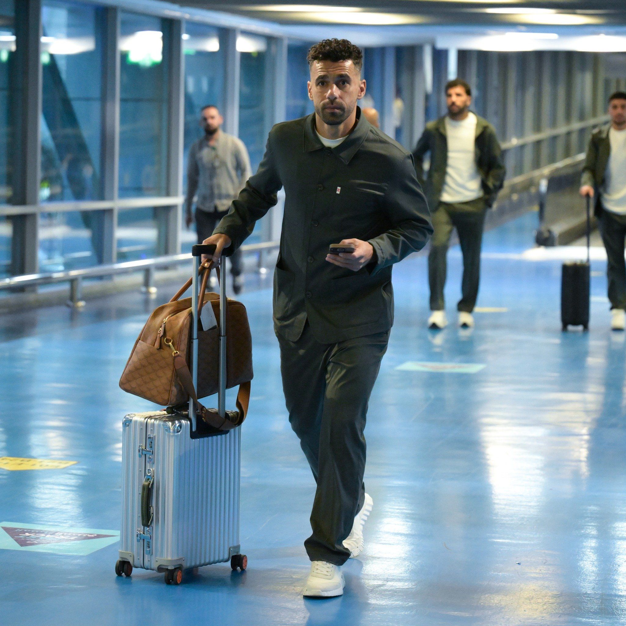 بعثة الزمالك تصل مطار القاهرة استعدادا للسفر إلى الإمارات للمشاركة فى السوبر