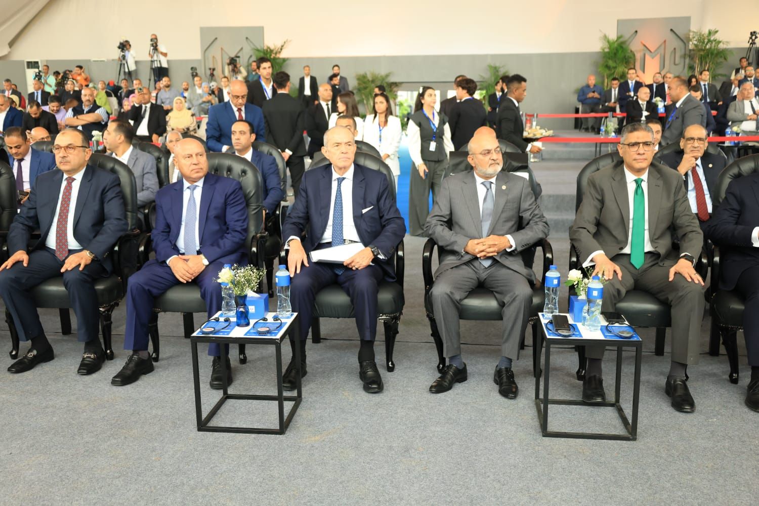 محافظ الجيزة يشهد وضع حجر الأساس لمصنع مجموعة المنصور للسيارات بمدينة السادس من أكتوبر