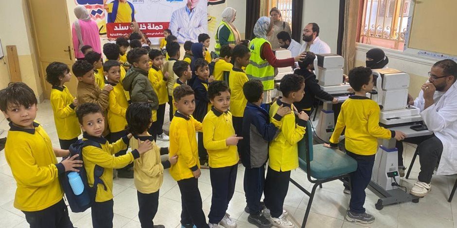 التضامن الاجتماعي حملة "خليك سند" تواصل فعالياتها وتنفذ قافلتين بمنطقتي "أهالينا 2 وأرض الخيالة"