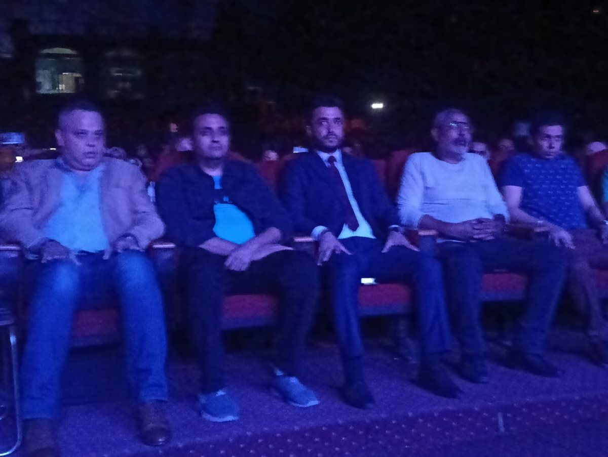 تامر عبدالمنعم يفتتح الموسم الشتوي بالبيت الفني للفنون الشعبية على مسرح البالون