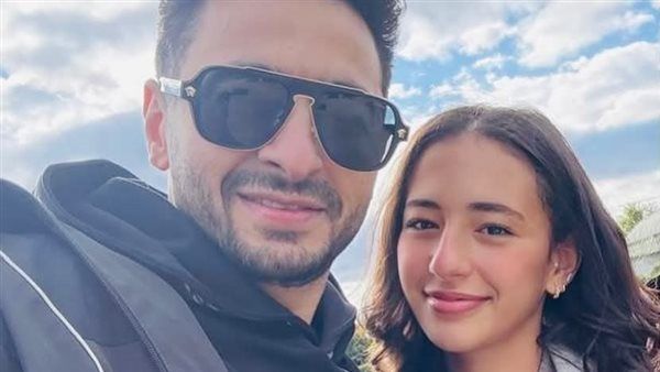 حمادة هلال يحتفل بعيد ميلاد ابنته بصورة عائلية دافئة ورسالة تخطف القلوب