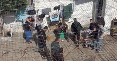 أخبار اليمن : 9250 أسيراً فلسطينياً في سجون الاحتلال