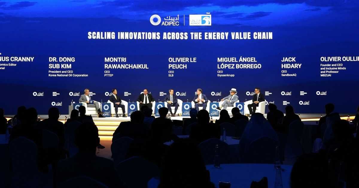 العالم اليوم - الذكاء الاصطناعي يتصدر نقاشات اليوم الثاني في "أديبك 2025"