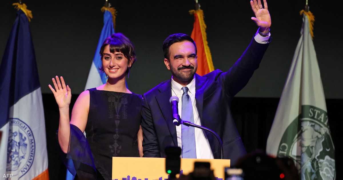 العالم اليوم - من أصل سوري.. من هي زوجة زهران ممداني التي خطفت الأضواء؟