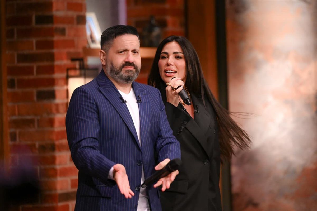 بالصور.. لولا جفان تشعل استديو القاهرة اليوم بأغاني عدوية وفاطمة عيد وتقدم مع ادوار "عاجبني "وتختتم فقرتها بوجبة مكرونة بالبشامل