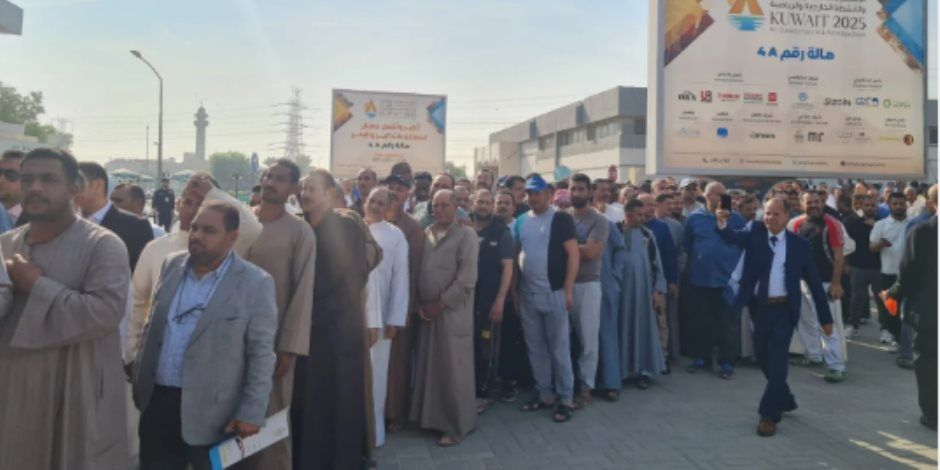 قنصل مصر في دبي: تنسيق كامل وتعاون مثمر لتيسير تصويت المصريين في انتخابات مجلس النواب