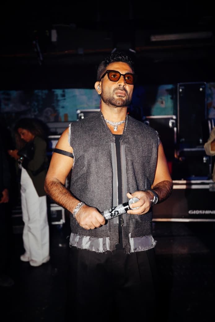 أولى حفلات جولته العالمية.. أحمد سعد يتألق في باريس بحضور ضخم