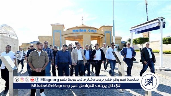 وزير الإسكان يتفقد مشروع "مارينا 8" وتطوير الطريق الرئيسي لمدخل مارينا 5