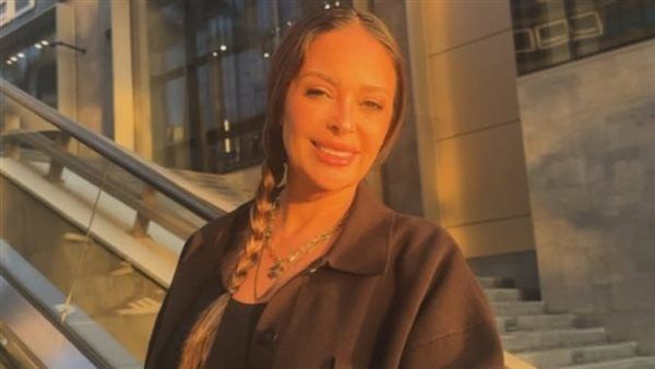 داليا البحيري تشعل السوشيال بإطلالة أنيقة بالأسود الكلاسيكي