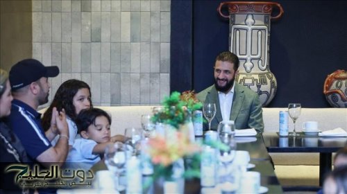 الشرع يلتقي مغتربين سوريين بمقهى شعبي في البرازيل