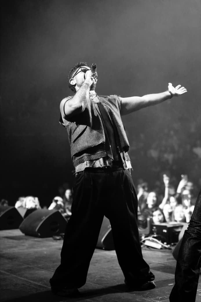 أولى حفلات جولته العالمية.. أحمد سعد يتألق في باريس بحضور ضخم