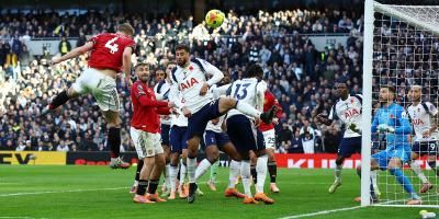يونايتد يخطف تعادلاً قاتلاً من توتنهام