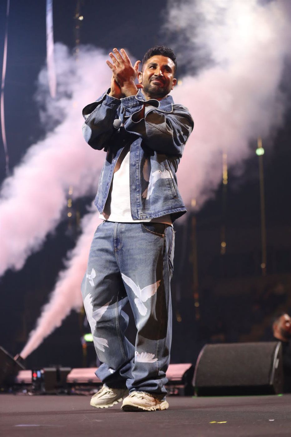 حفل أسطوري.. أحمد سعد يتألق على مسرح "يايلا أرينا" بألمانيا في ثاني حفلات جولته الأوروبية