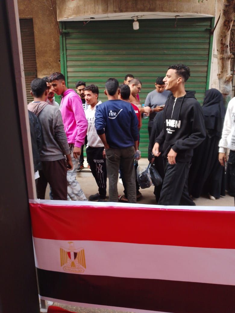 توافد الناخبات بكثافة على دائرة الوراق للإدلاء بأصواتهن في انتخابات النواب