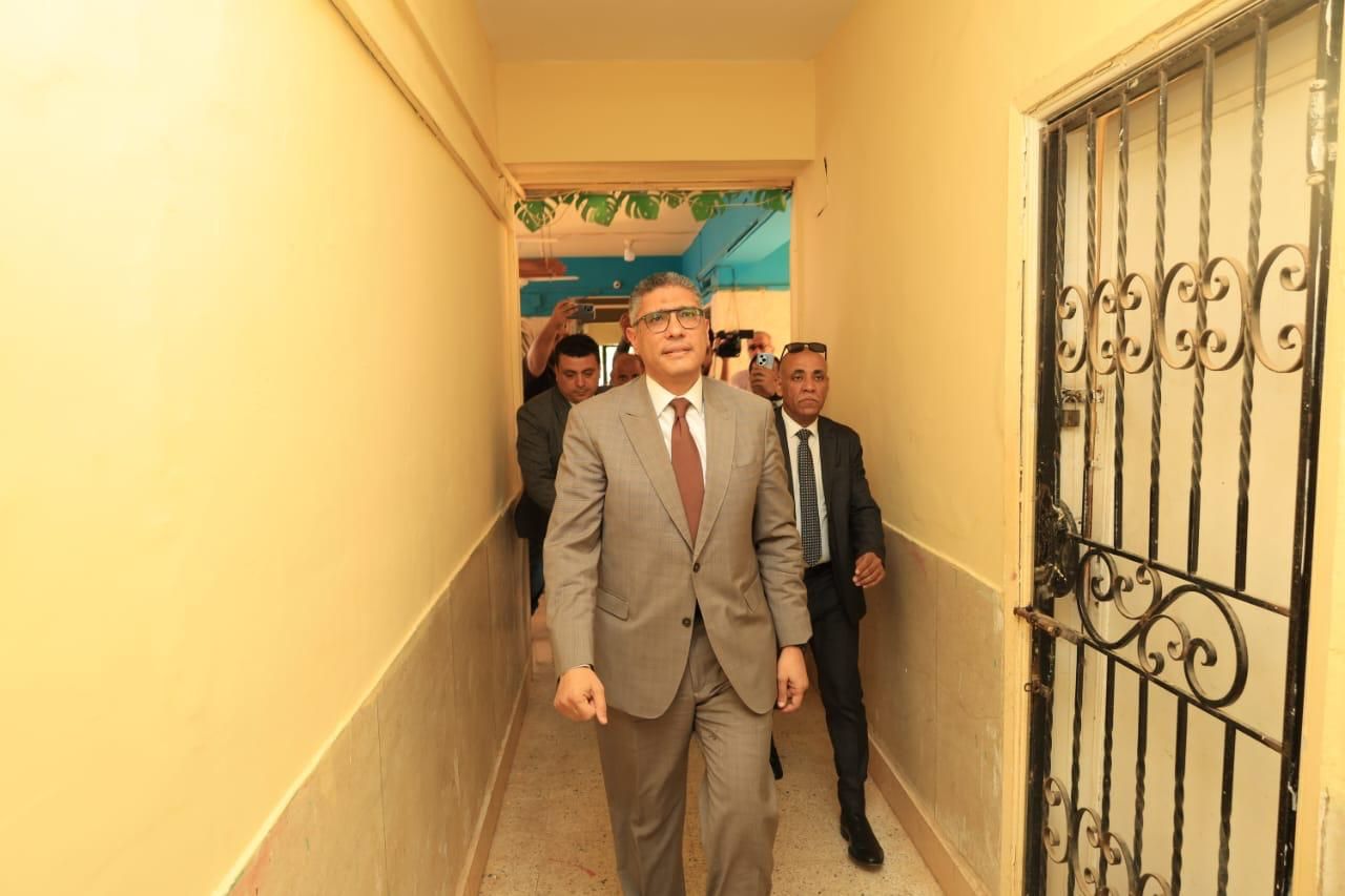 محافظ الجيزة يُدلى بصوته فى انتخابات مجلس النواب 2025