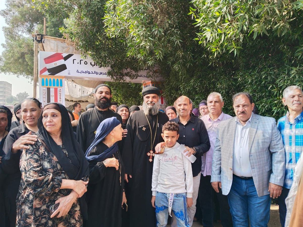 عاجل- بالصور.. أبو النمرس: قلب الوحدة الوطنية ينبض هنا