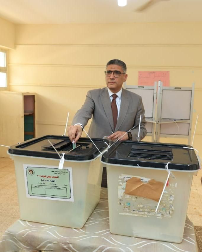 محافظ الجيزة يُدلى بصوته فى انتخابات مجلس النواب 2025