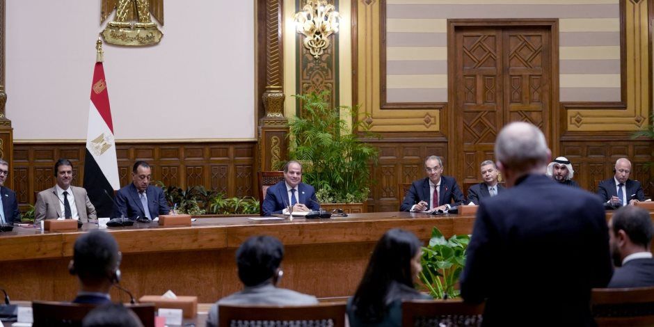 الرئيس السيسى: وضعنا استراتيجية وطنية رقمية لتحويل قطاع الاتصالات لخدمى إنتاجى