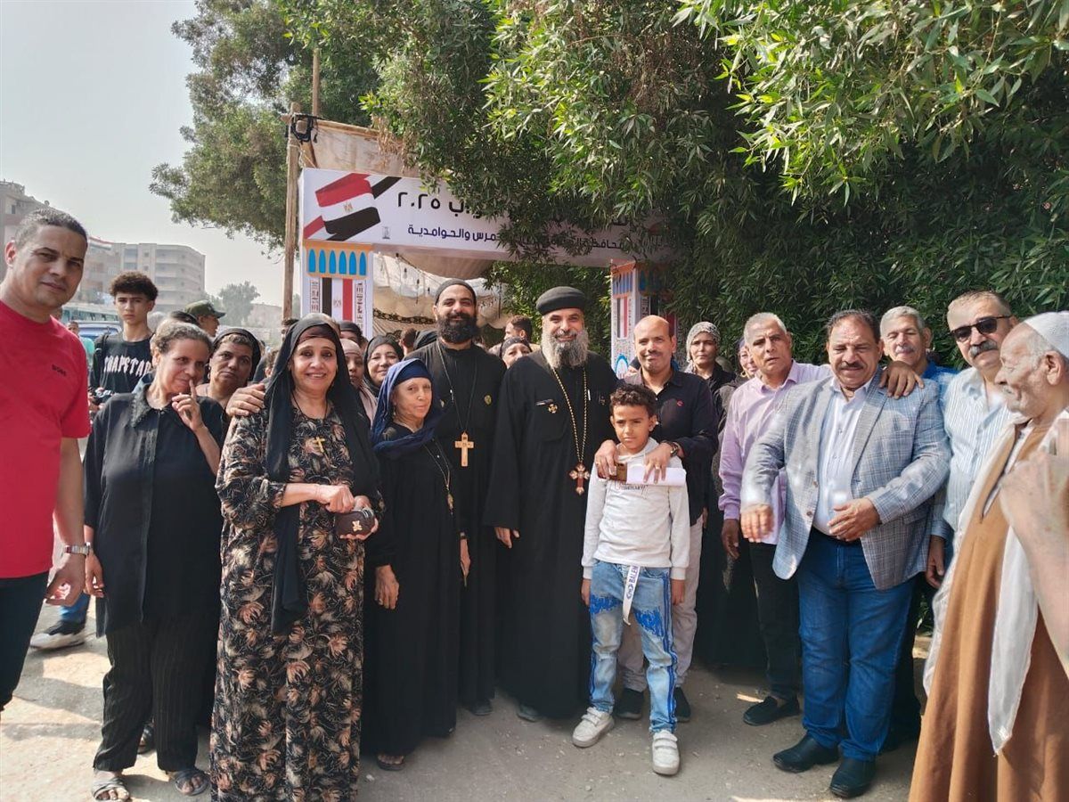 عاجل- بالصور.. أبو النمرس: قلب الوحدة الوطنية ينبض هنا