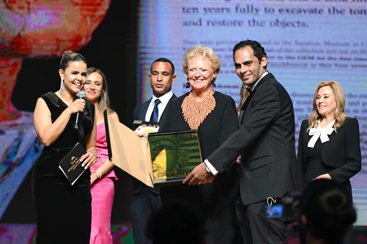 في حفل تكريم الامراء وصناع "الجراند بول".. صفاء ابو السعود تتألق فى اوبرا العاصمة الجديدة باستعراضات غنائية مع بطلة "جيمس بوند" والايطالى مارتيلو