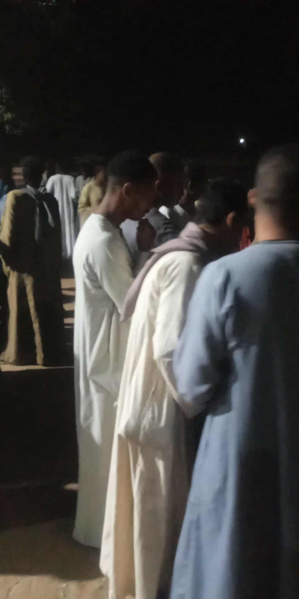 إقبال من الشباب الناخبين بلجنة أبو غلاب بإدفو