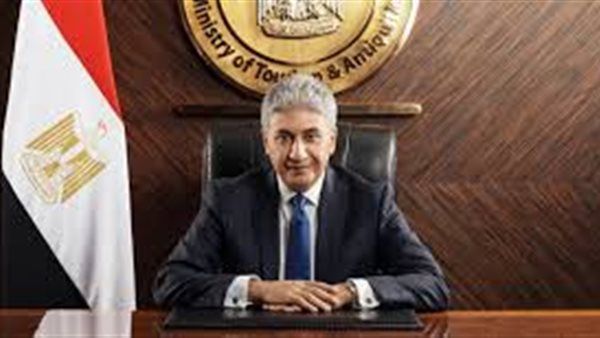 وزير السياحة والآثار يُصدر قرارًا وزاريًا بشروط وضوابط ترخيص نمط إضافي جديد من أنماط وحدات شقق الإجازات