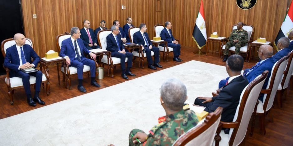 وزير الخارجية يلتقي رئيس مجلس السيادة السوداني الانتقالي