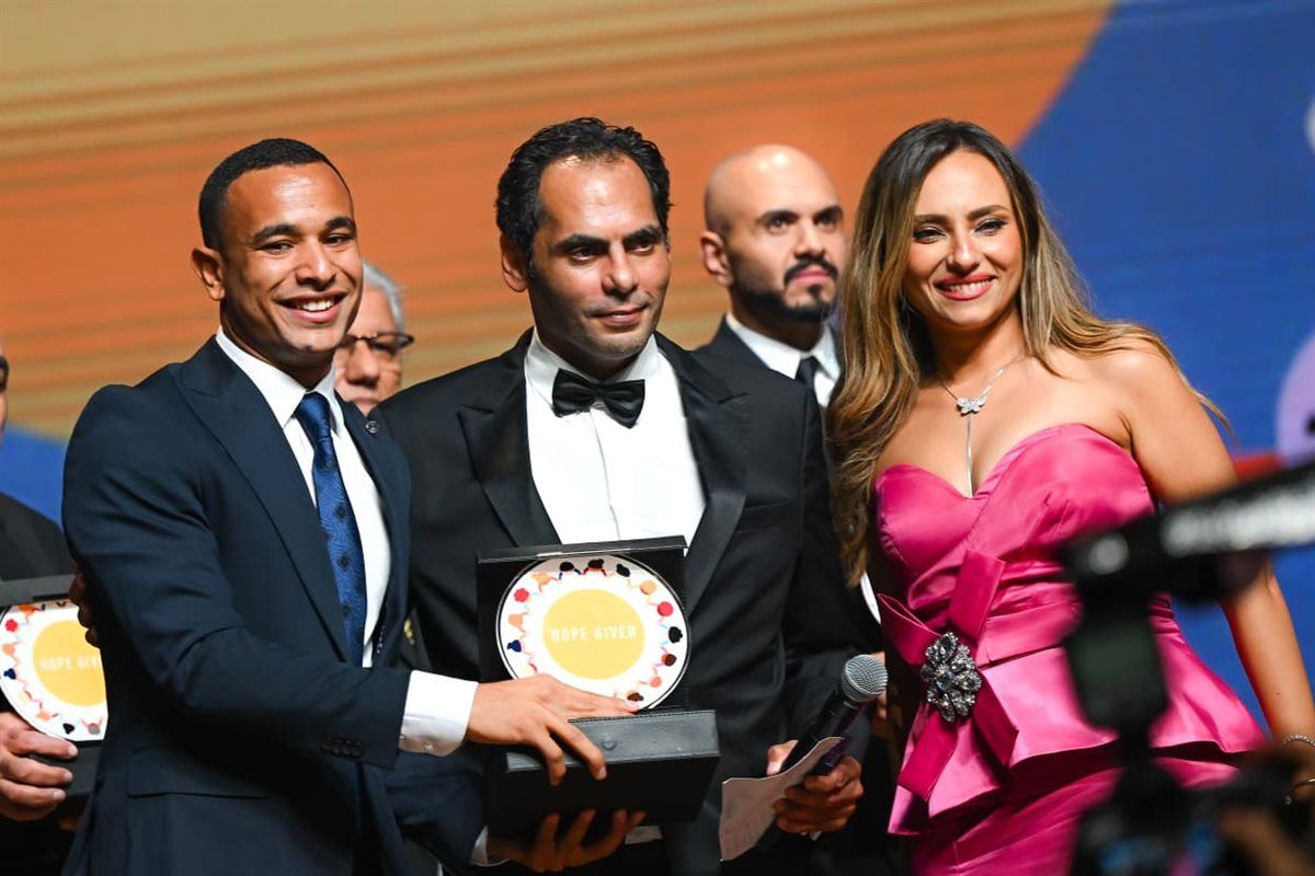 في حفل تكريم الامراء وصناع "الجراند بول".. صفاء ابو السعود تتألق فى اوبرا العاصمة الجديدة باستعراضات غنائية مع بطلة "جيمس بوند" والايطالى مارتيلو