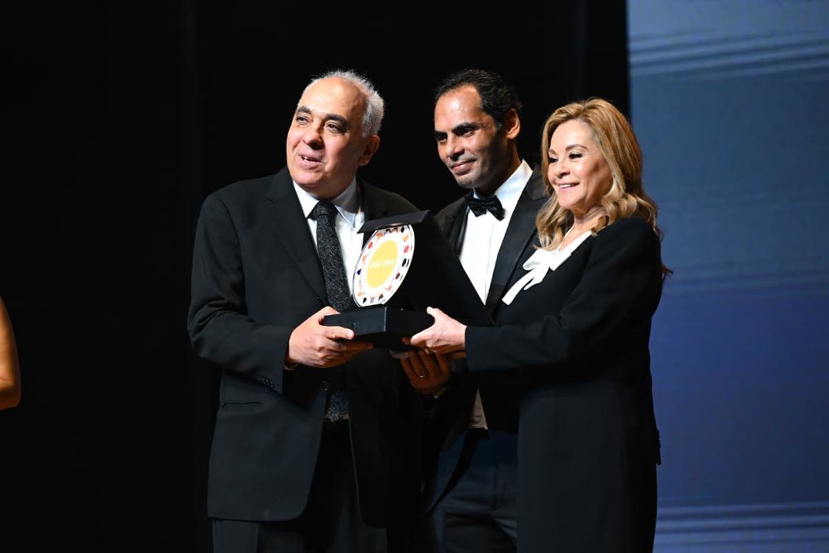 في حفل تكريم الامراء وصناع "الجراند بول".. صفاء ابو السعود تتألق فى اوبرا العاصمة الجديدة باستعراضات غنائية مع بطلة "جيمس بوند" والايطالى مارتيلو