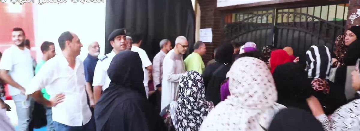بالصور.. إقبال كثيف على مدرسة الفاروق بالجيزة مع بدء التصويت في اليوم الثاني لانتخابات النواب 2025