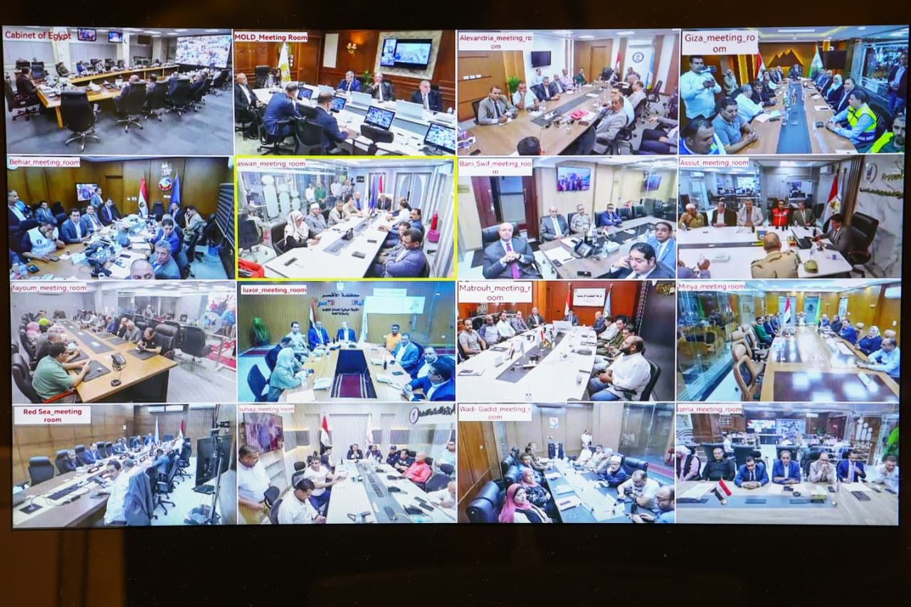 وزيرة التنمية المحلية تتابع سير عمليات الاقتراع في اليوم الثاني بمحافظات المرحلة الأولى لانتخابات النواب