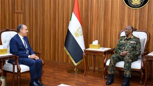 وزير الخارجية يلتقي رئيس مجلس السيادة السوداني الانتقالي