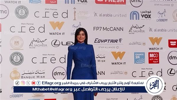 هبة مجدي تخطف الانظار على ريد كاربت القاهرة السينمائي