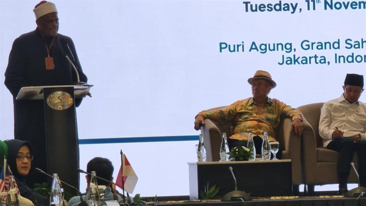 الأمين العام لهيئة كبار العلماء بالأزهر يشارك بكلمة في الجلسة الافتتاحية لمنتدى السلام العالمي التاسع بإندونيسيا