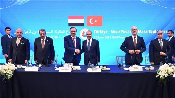 وزير الخارجية يزور مقر اتحاد الغرف والبورصات التركية (TOBB) في أنقرة