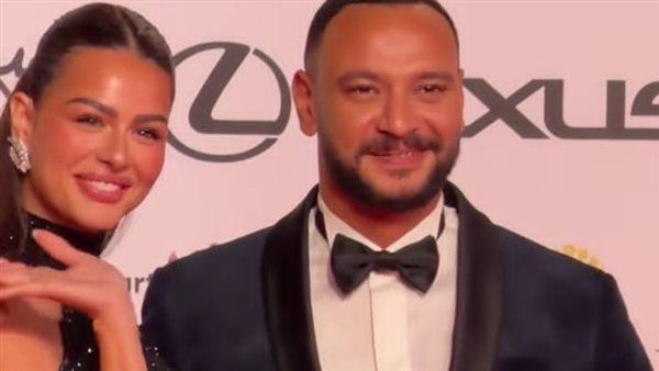 أول ظهور لهنادي مهنى وأحمد خالد صالح بعد شائعة انفصالهما